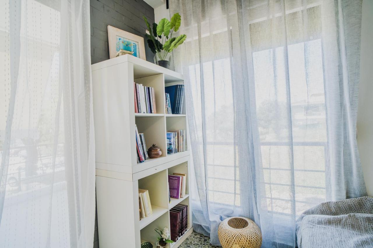 Green Apartment Ground Floor Feel Like Home Properties Saronida 외부 사진